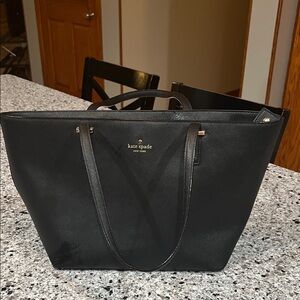 Kate Spade tote bag. Good condition.